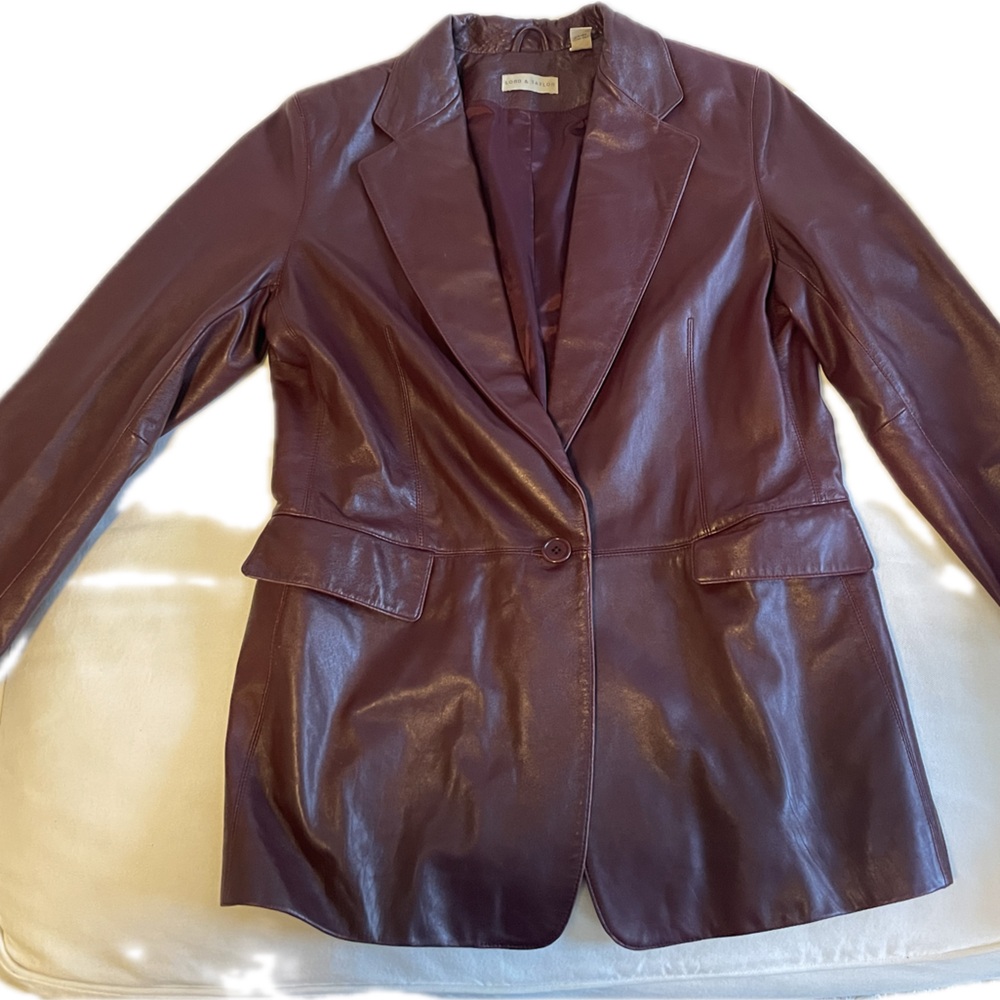 Lord & Taylor Women’s maroon/deep red genuine leather jacket. Size 12